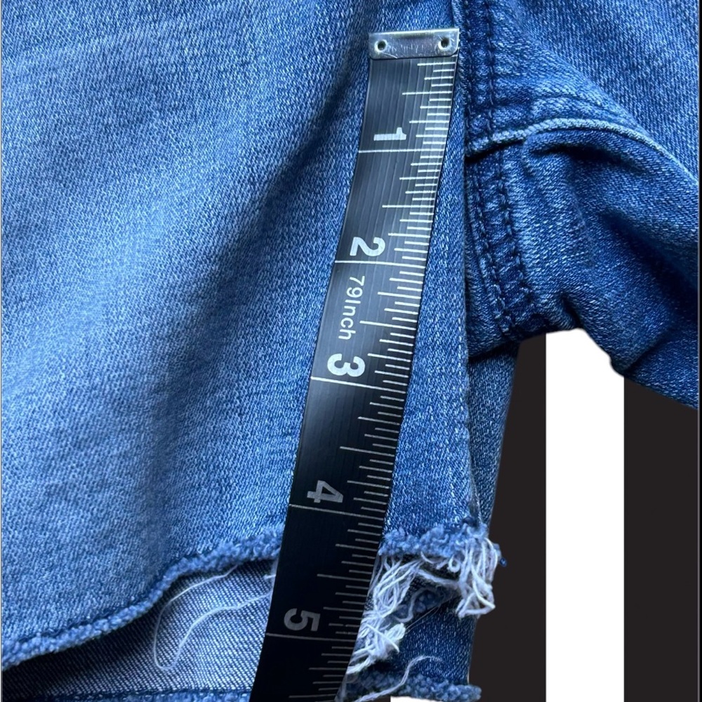 American Eagle Super Sky High Shortie Raw Hem High Rise 25x4 Size 4 - Picture 7 of 11